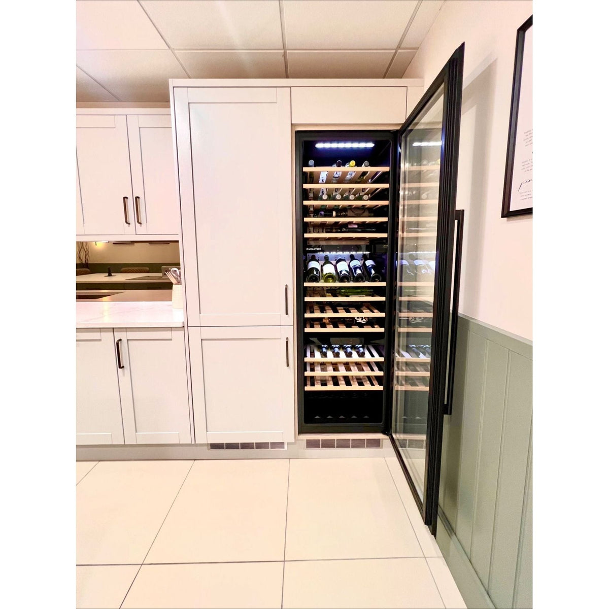 Dunavox 89-Bottle Wine Cooler – Multi-Zone, Freestanding or Integrated Design
