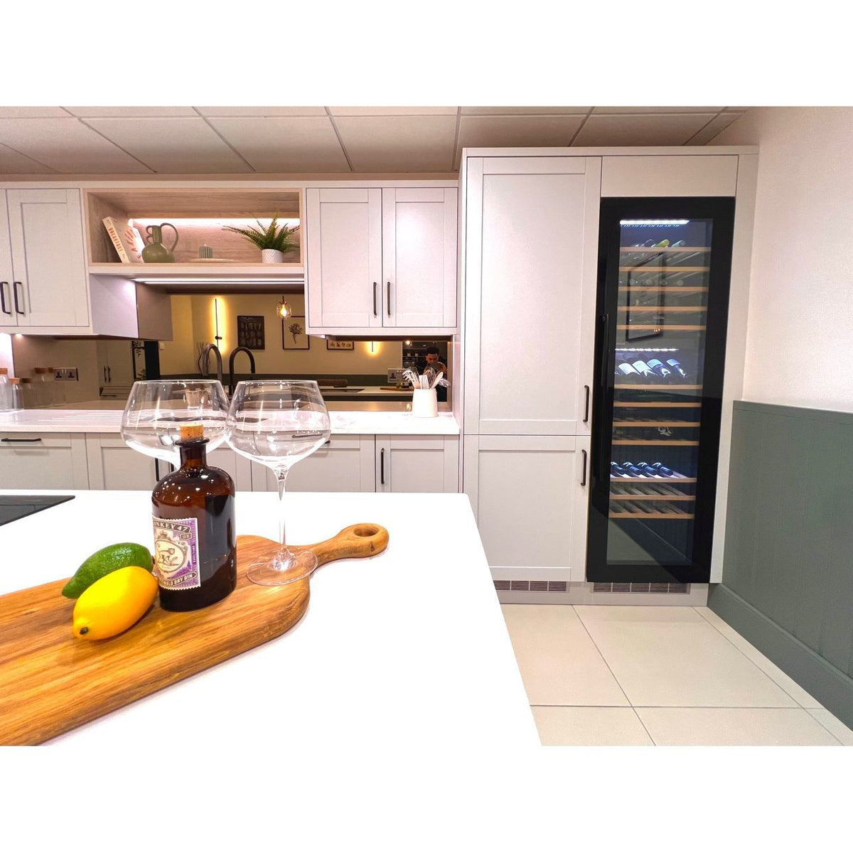 Dunavox Compact Multi-Temperature Wine Refrigerator – 89 Bottles, Freestanding or Integrated