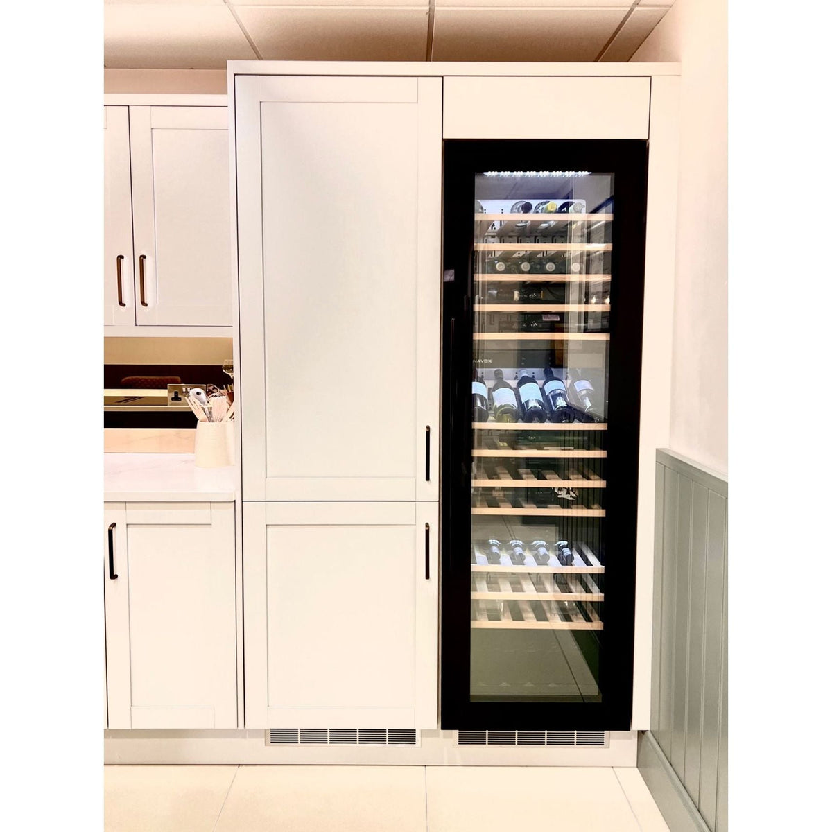 Dunavox Freestanding or Integrated/In-Column Wine Cooler – Multi-Temperature, 89 Bottles