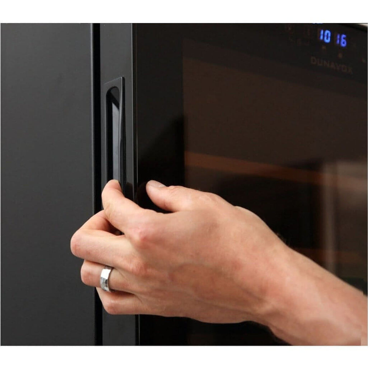 Dunavox Compact Dual-Zone Wine Cooler – Freestanding/Undercounter for 30 Bottles

