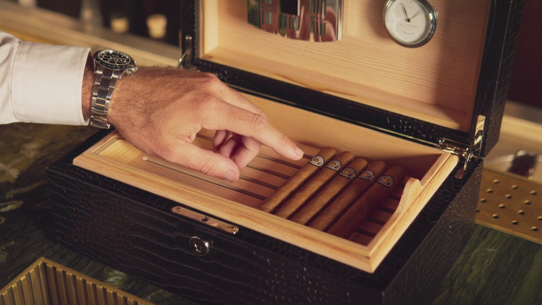 Brompton Black Leather Style Cigar Humidor, Ideal Gift for Collectors